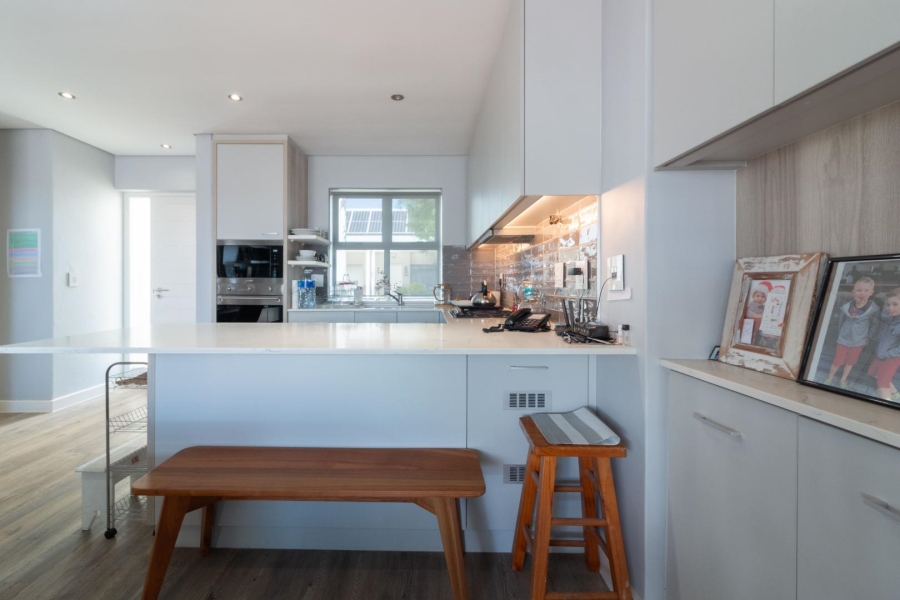 2 Bedroom Property for Sale in Plattekloof Western Cape